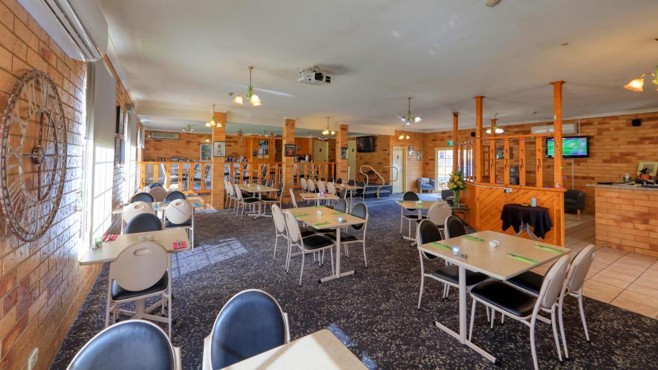 North Parkes Motel Экстерьер фото