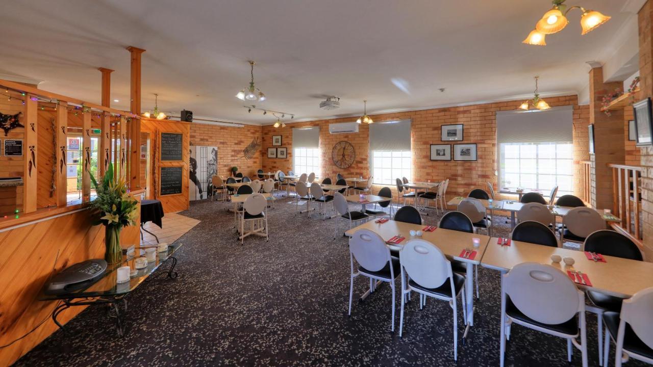 North Parkes Motel Экстерьер фото