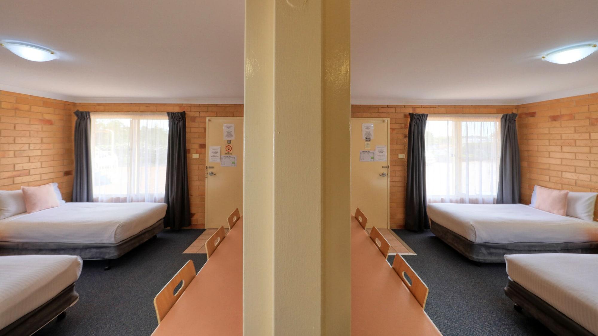 North Parkes Motel Экстерьер фото