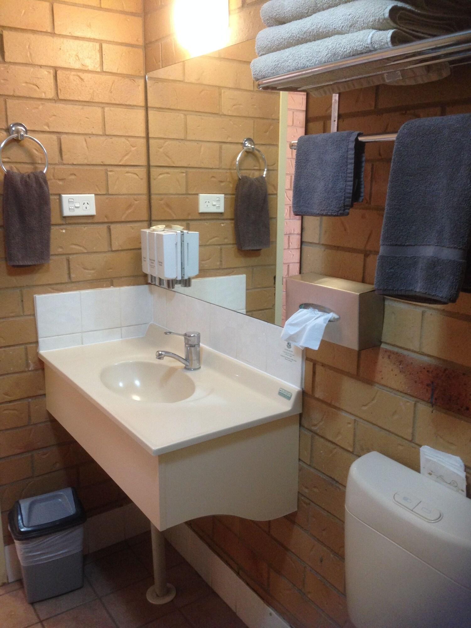 North Parkes Motel Экстерьер фото