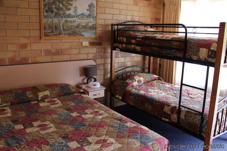 North Parkes Motel Экстерьер фото