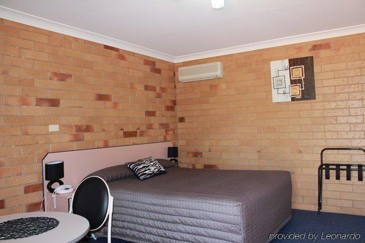 North Parkes Motel Экстерьер фото